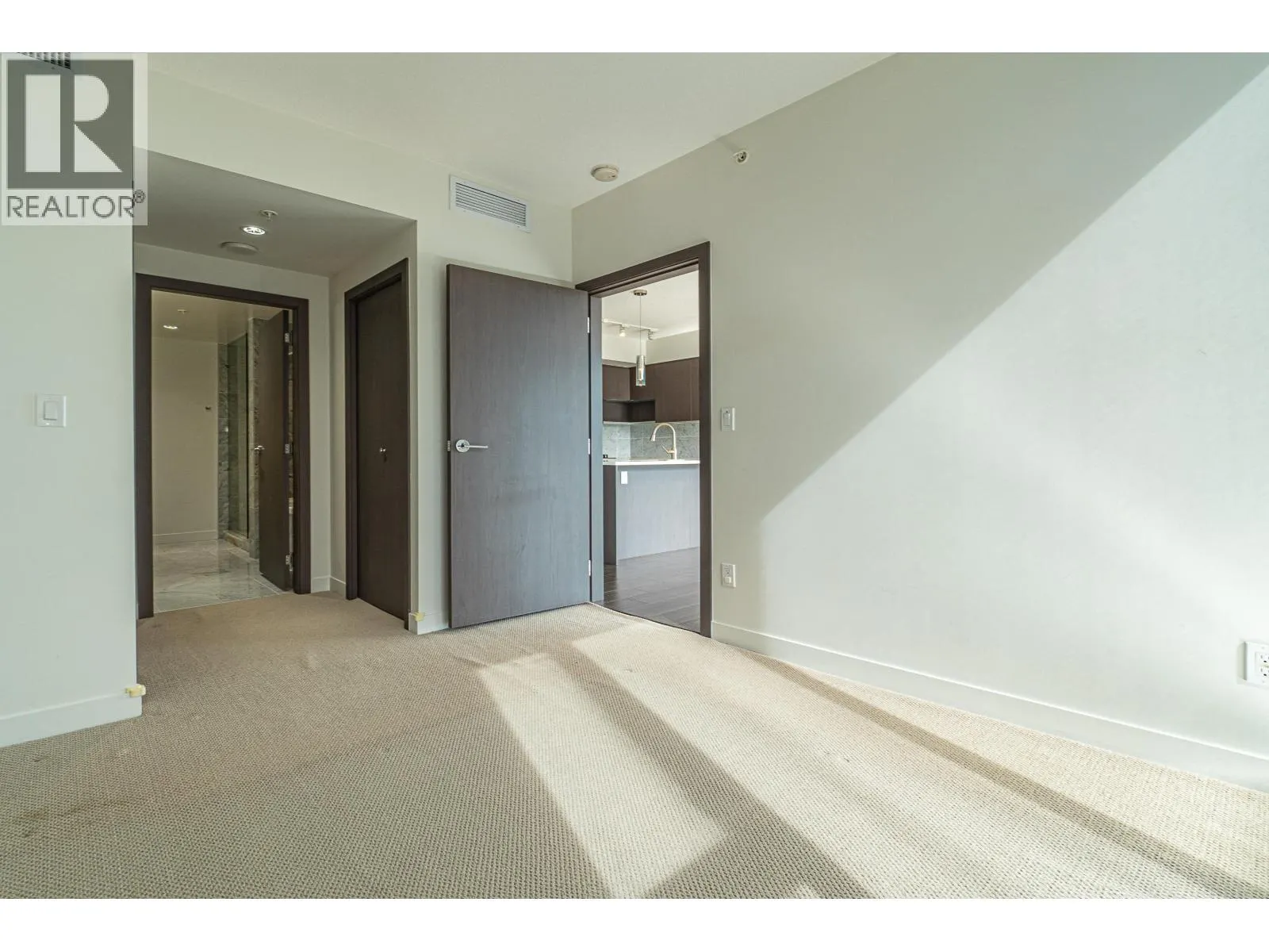 902 8988 PATTERSON ROAD