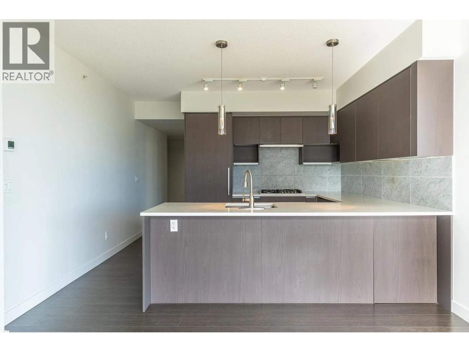 902 8988 PATTERSON ROAD