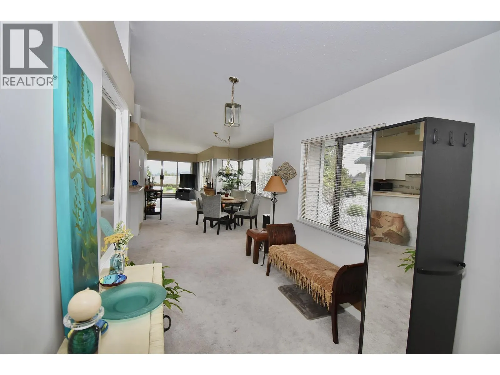 28 555 EAGLECREST DRIVE