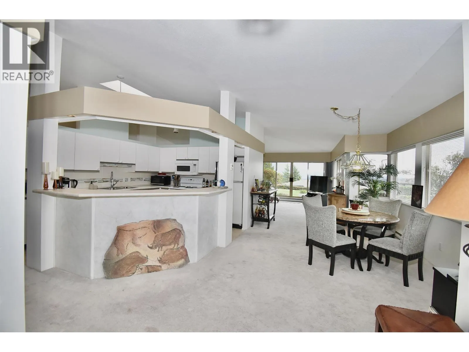 28 555 EAGLECREST DRIVE