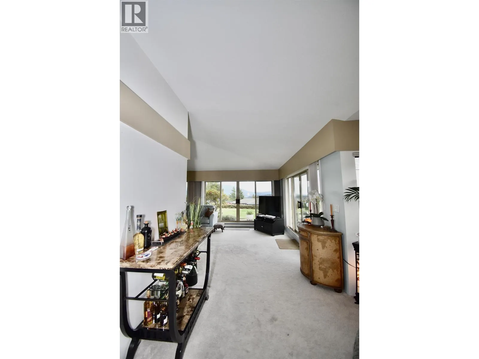 28 555 EAGLECREST DRIVE