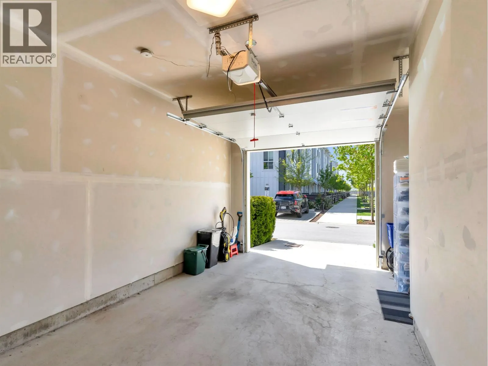 36 4716 ORCA WAY