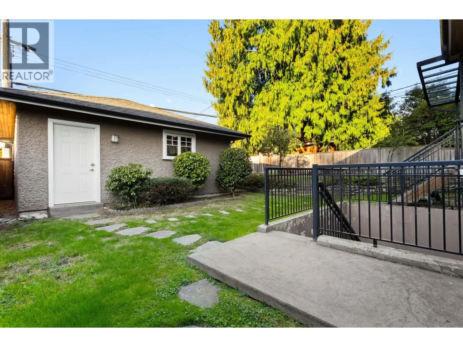 3895 W 23RD AVENUE