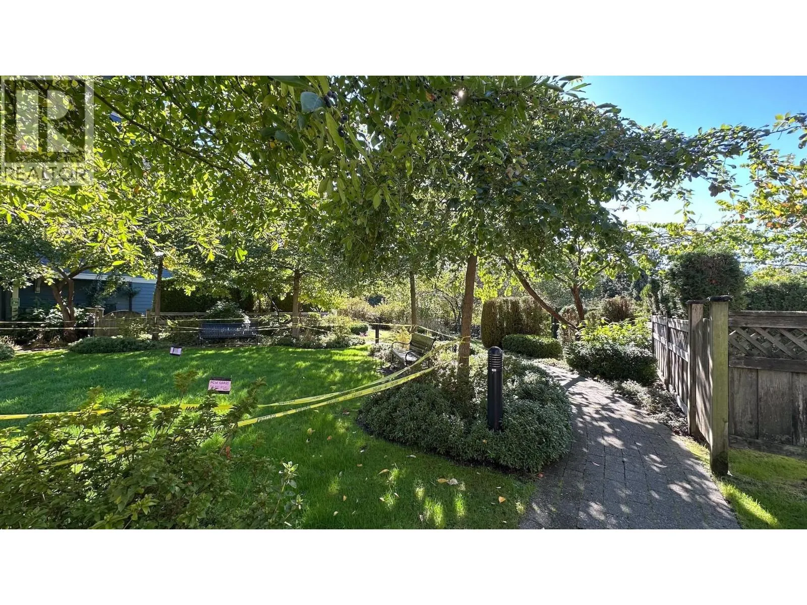 1101 8485 NEW HAVEN CLOSE