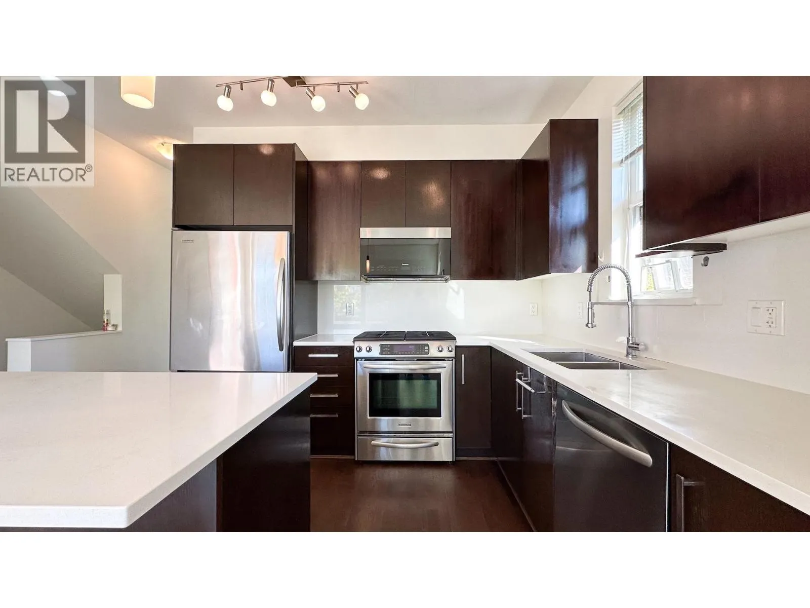 1101 8485 NEW HAVEN CLOSE