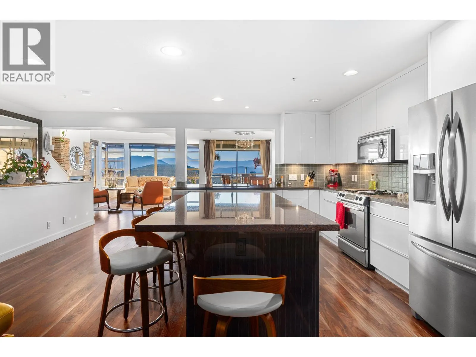 8534 SEASCAPE COURT