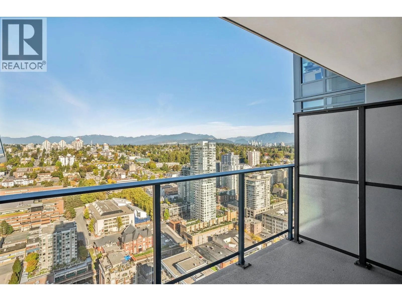 3703 680 QUAYSIDE DRIVE
