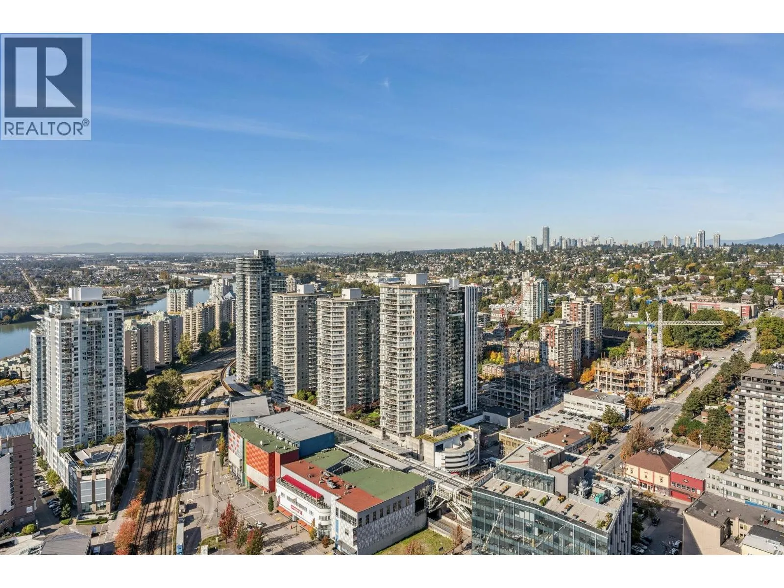 3703 680 QUAYSIDE DRIVE