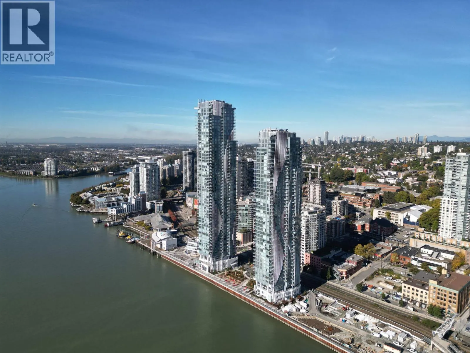 3703 680 QUAYSIDE DRIVE