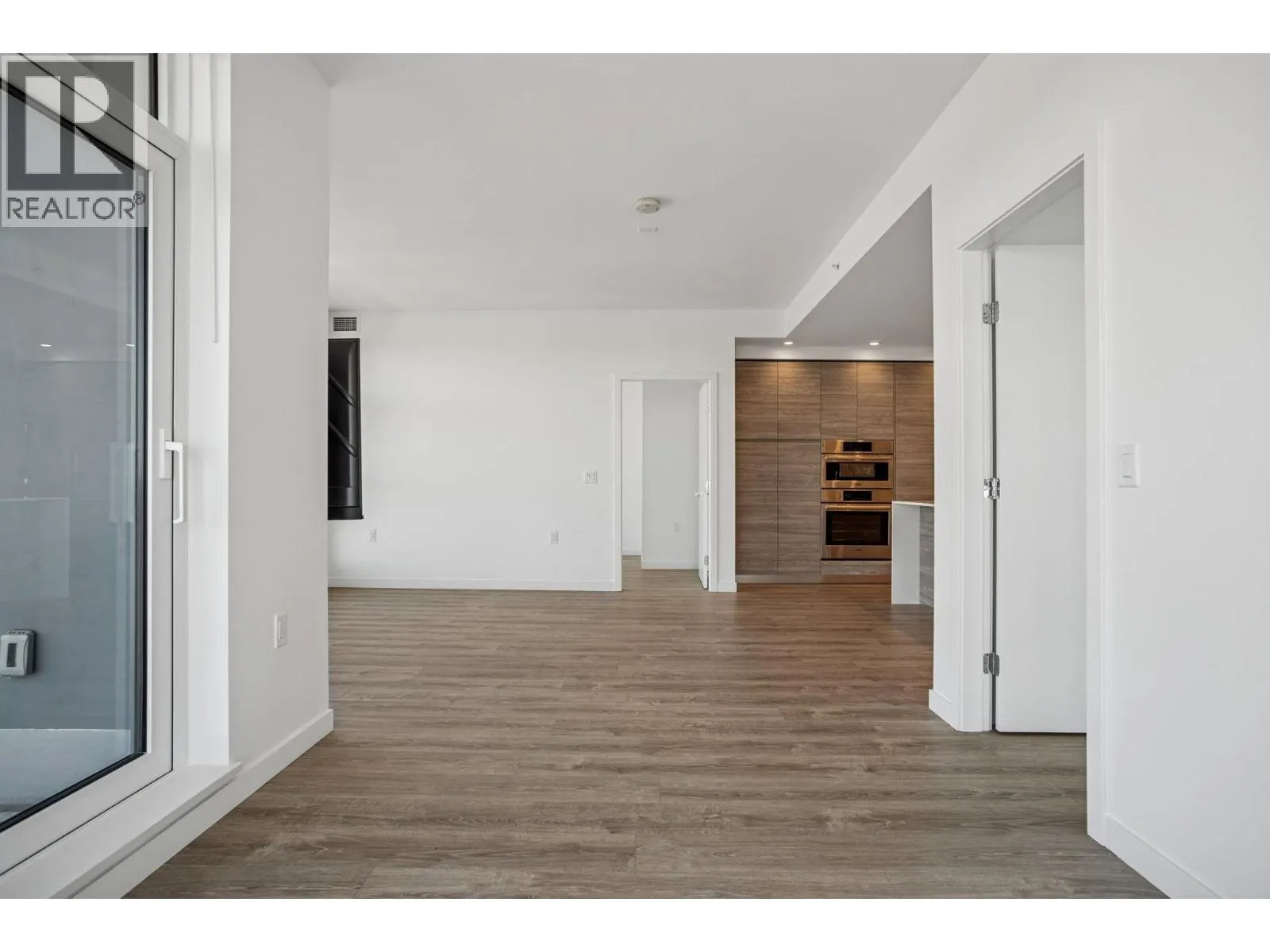 3703 680 QUAYSIDE DRIVE