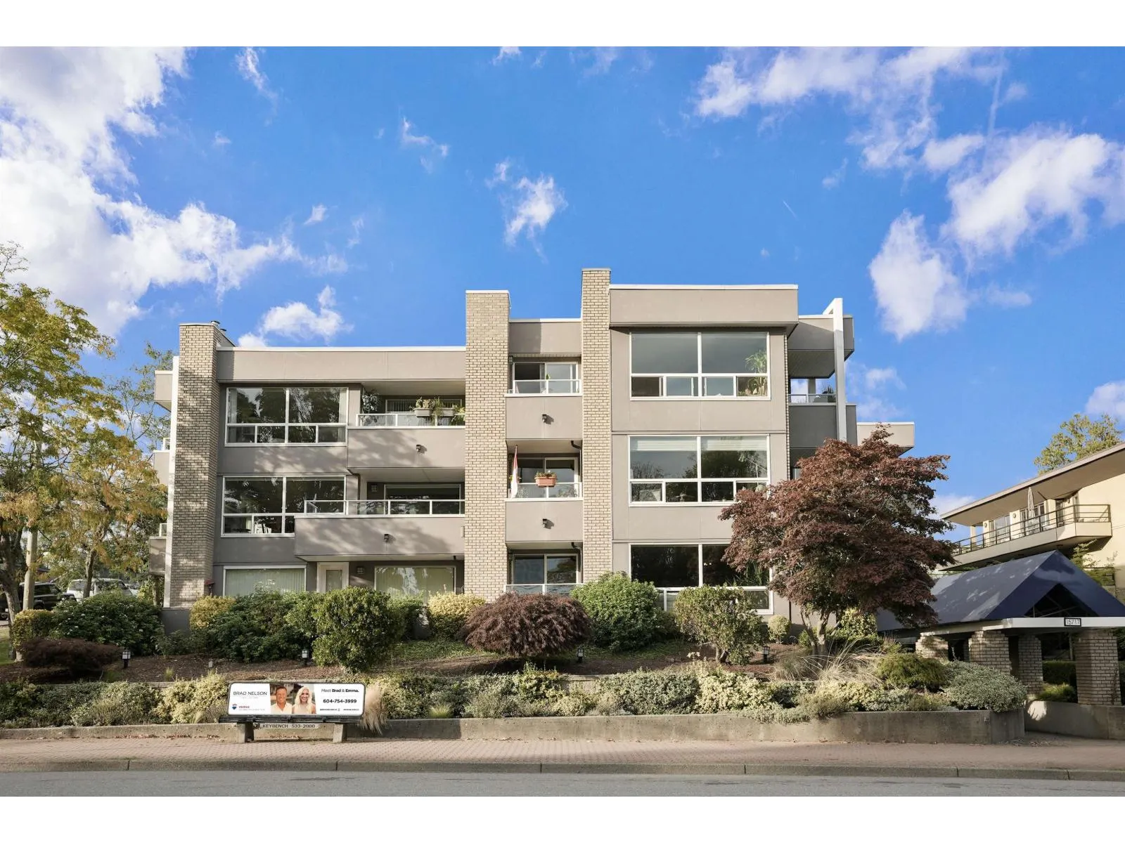 304 15717 MARINE DRIVE