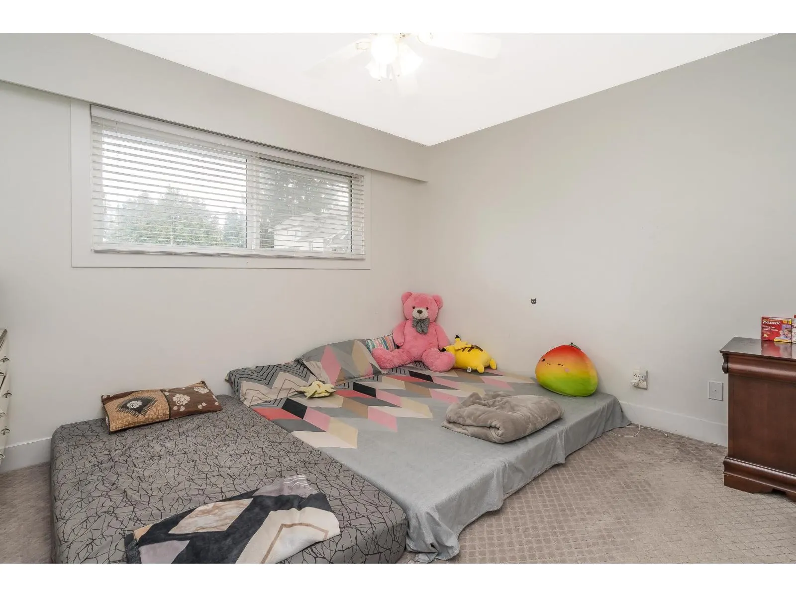 2545 LILAC CRESCENT