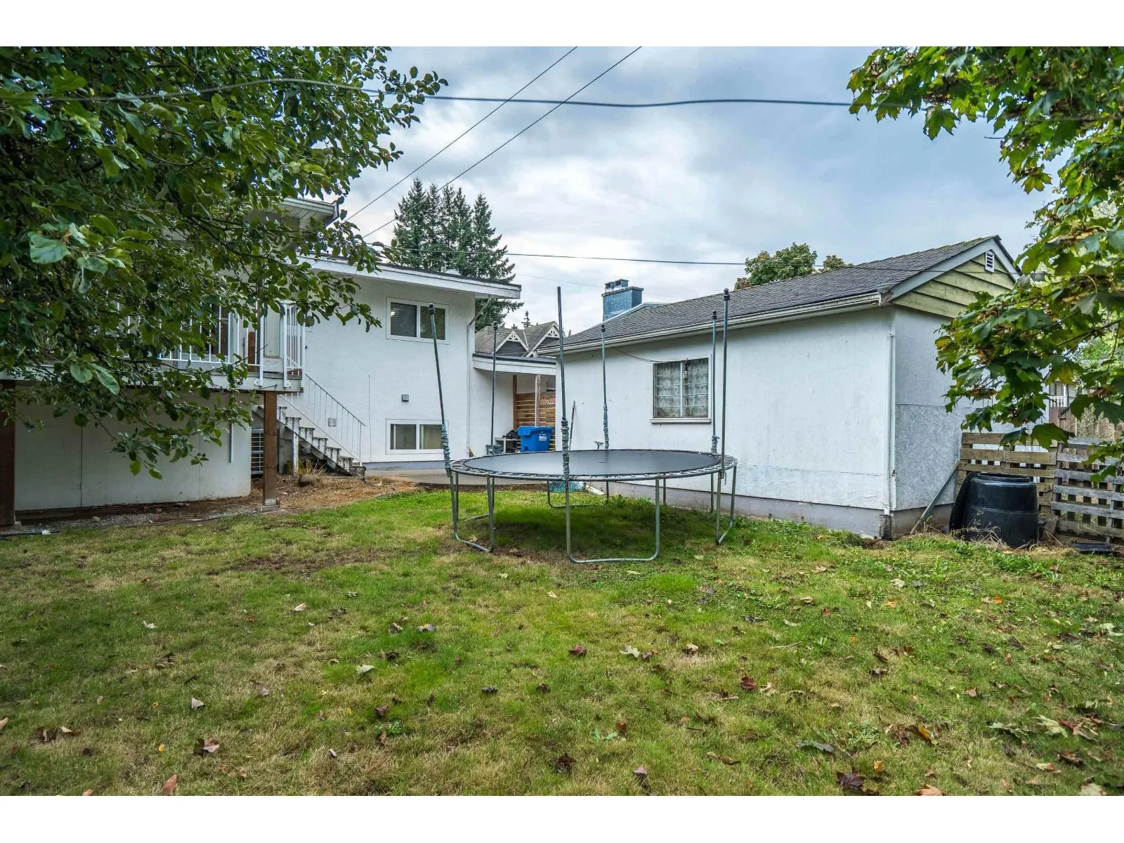 2545 LILAC CRESCENT