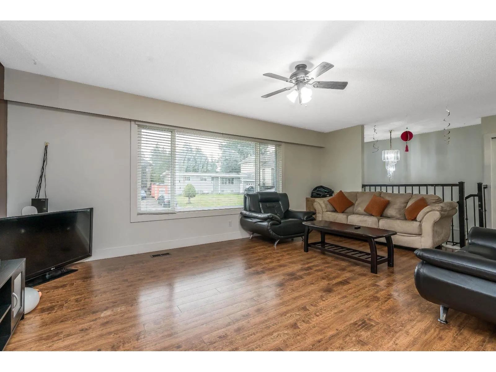 2545 LILAC CRESCENT