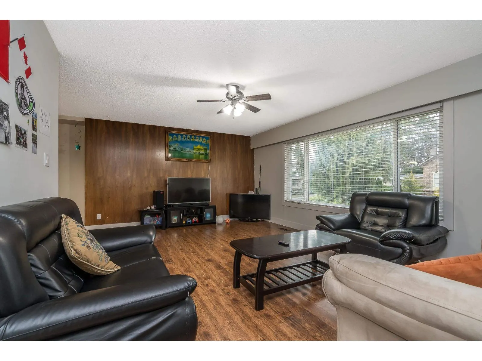 2545 LILAC CRESCENT
