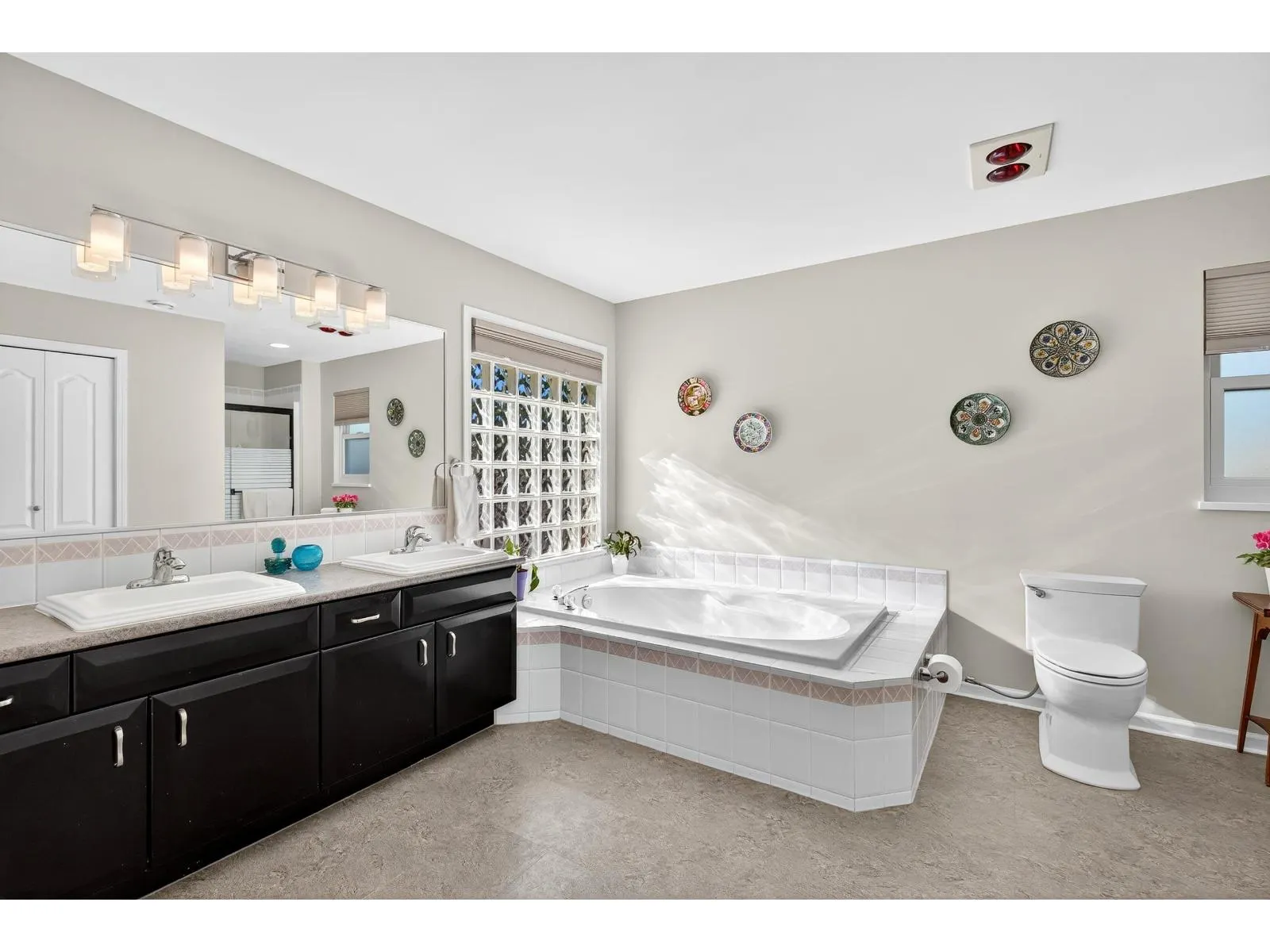 27012 25 AVENUE