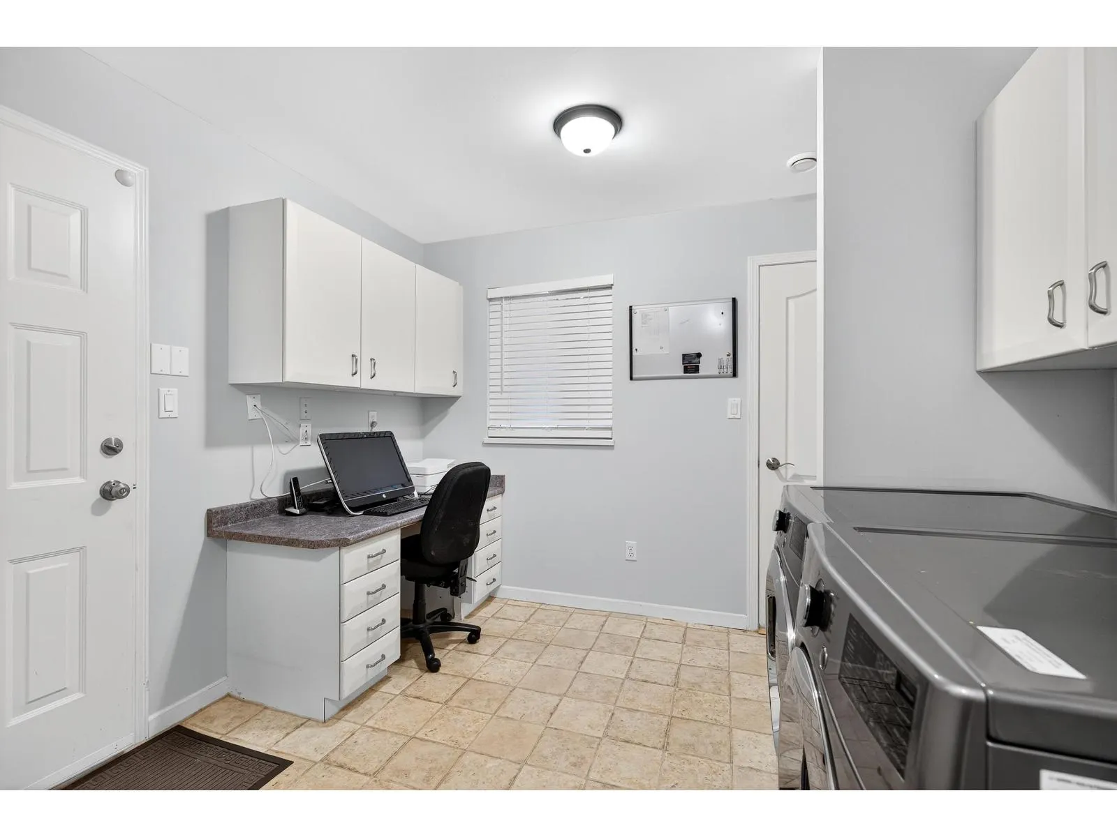 27012 25 AVENUE