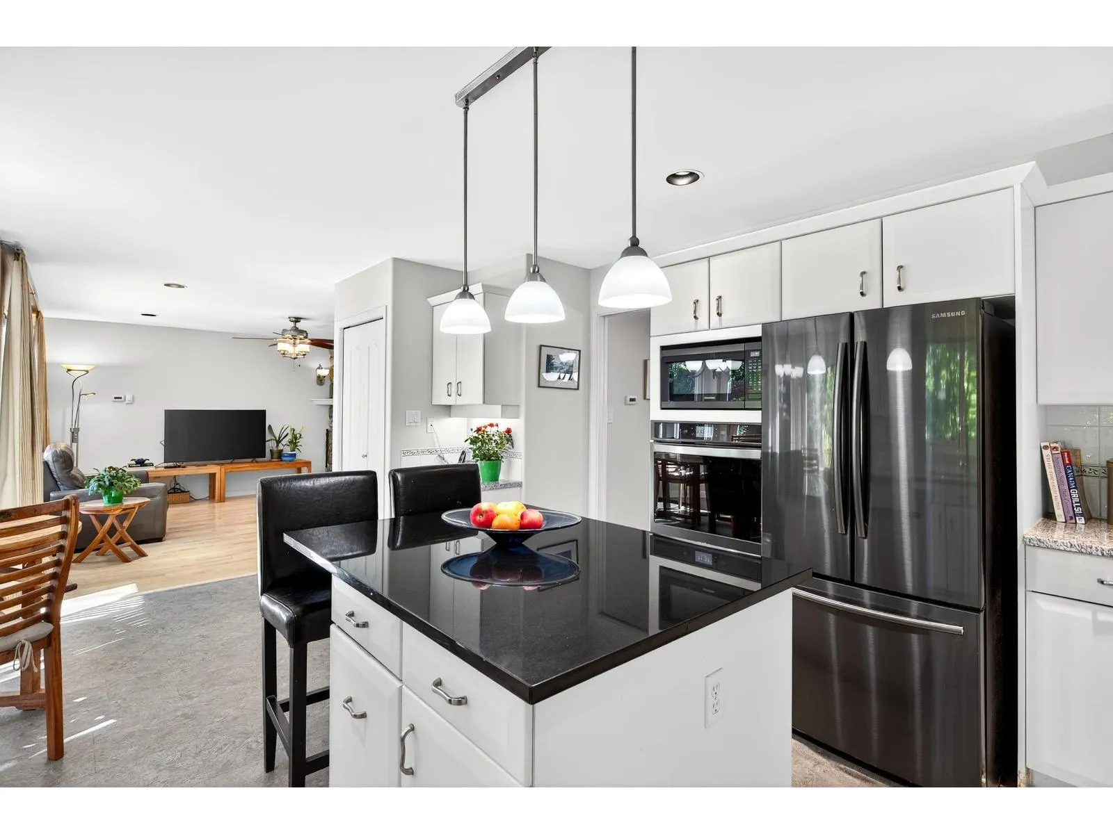 27012 25 AVENUE