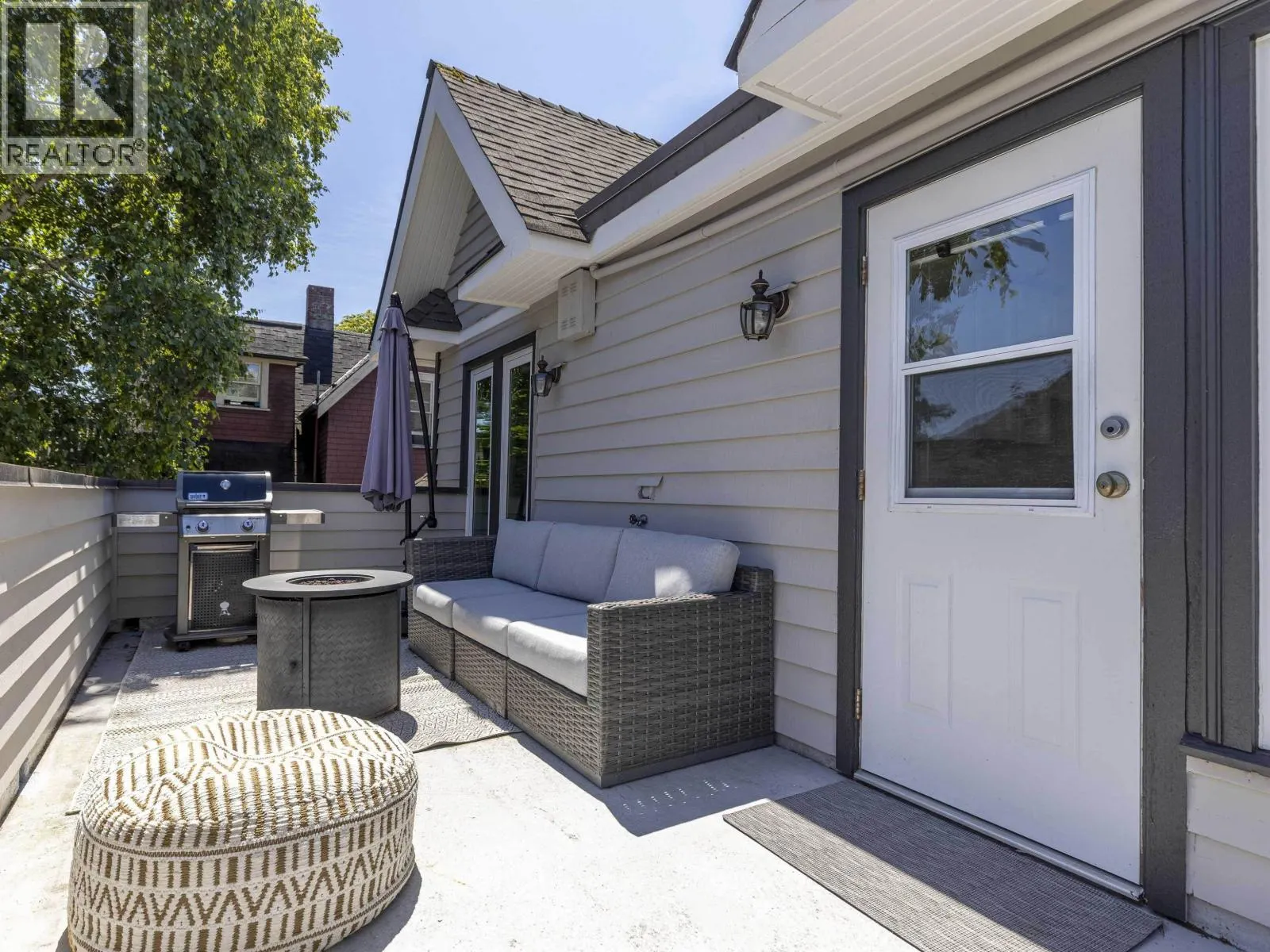 1902 STEPHENS STREET