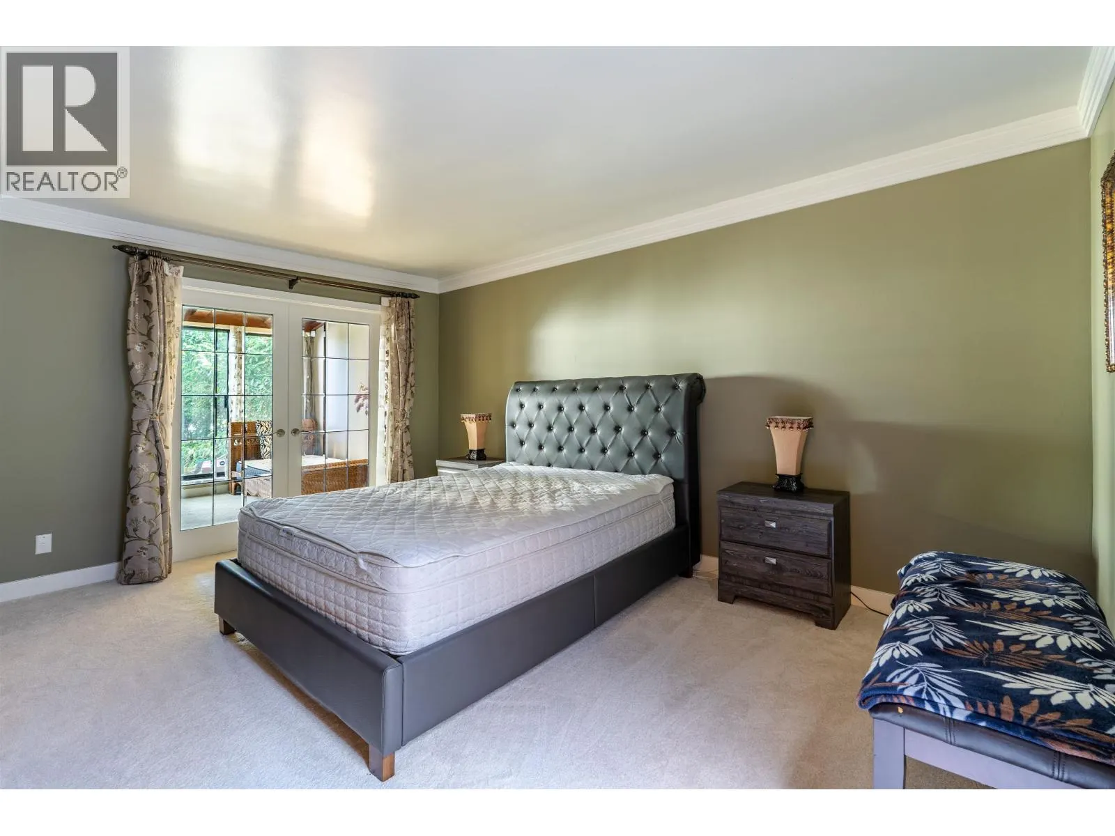 1200 ISLAND PARK WALK