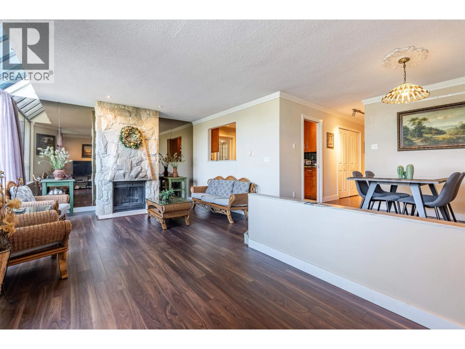 1200 ISLAND PARK WALK