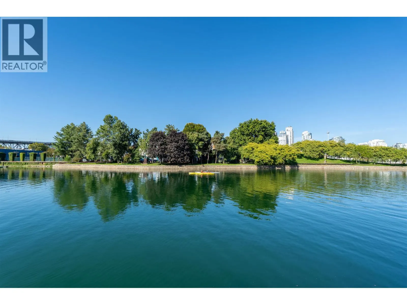 1200 ISLAND PARK WALK