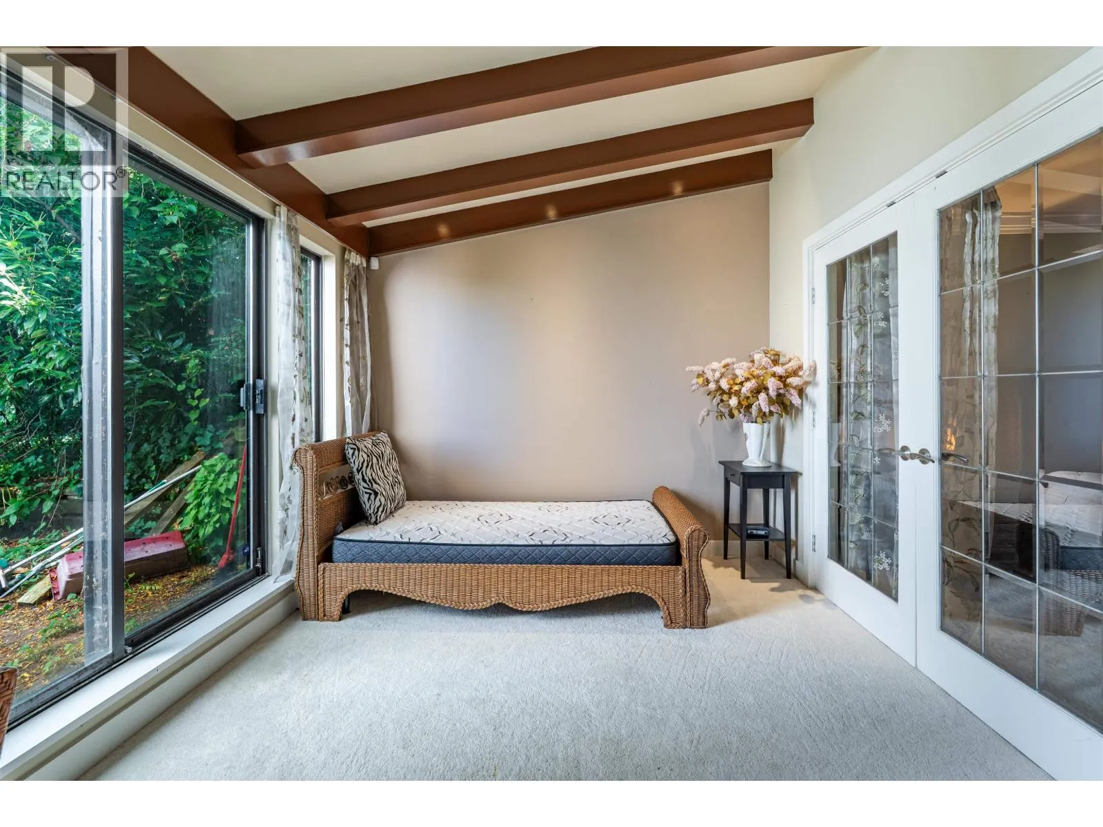1200 ISLAND PARK WALK