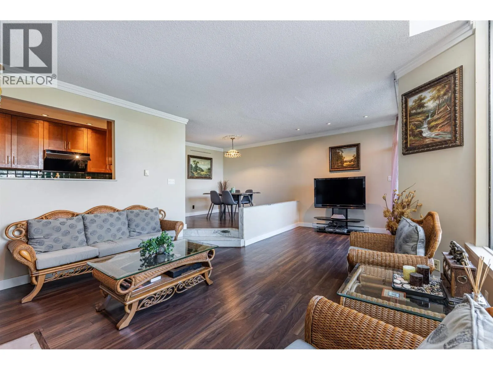 1200 ISLAND PARK WALK