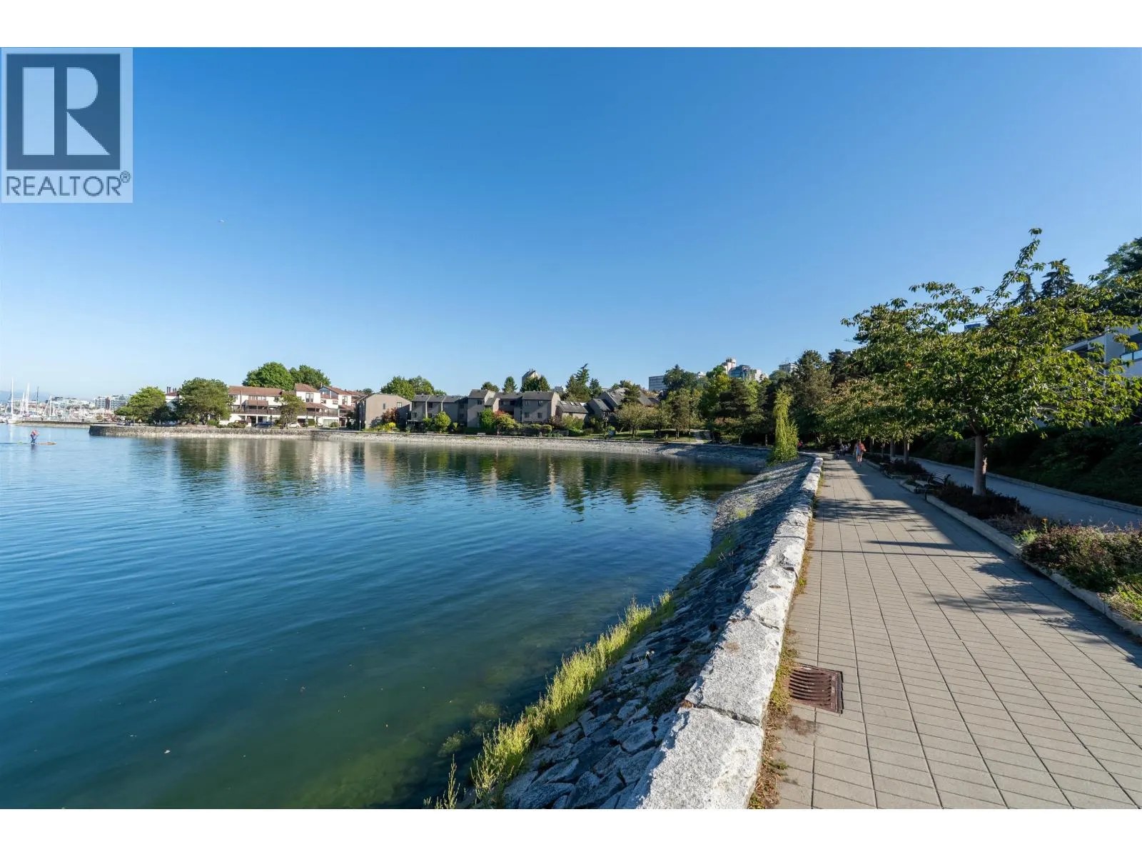 1200 ISLAND PARK WALK