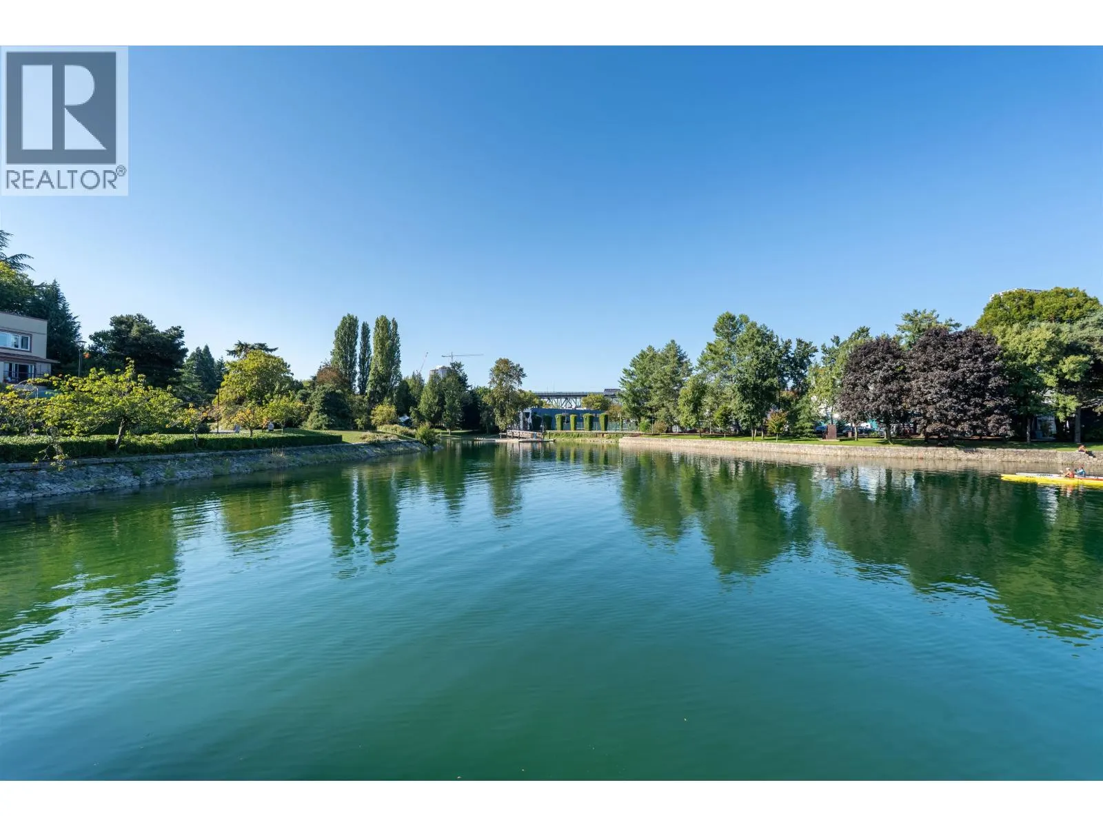 1200 ISLAND PARK WALK