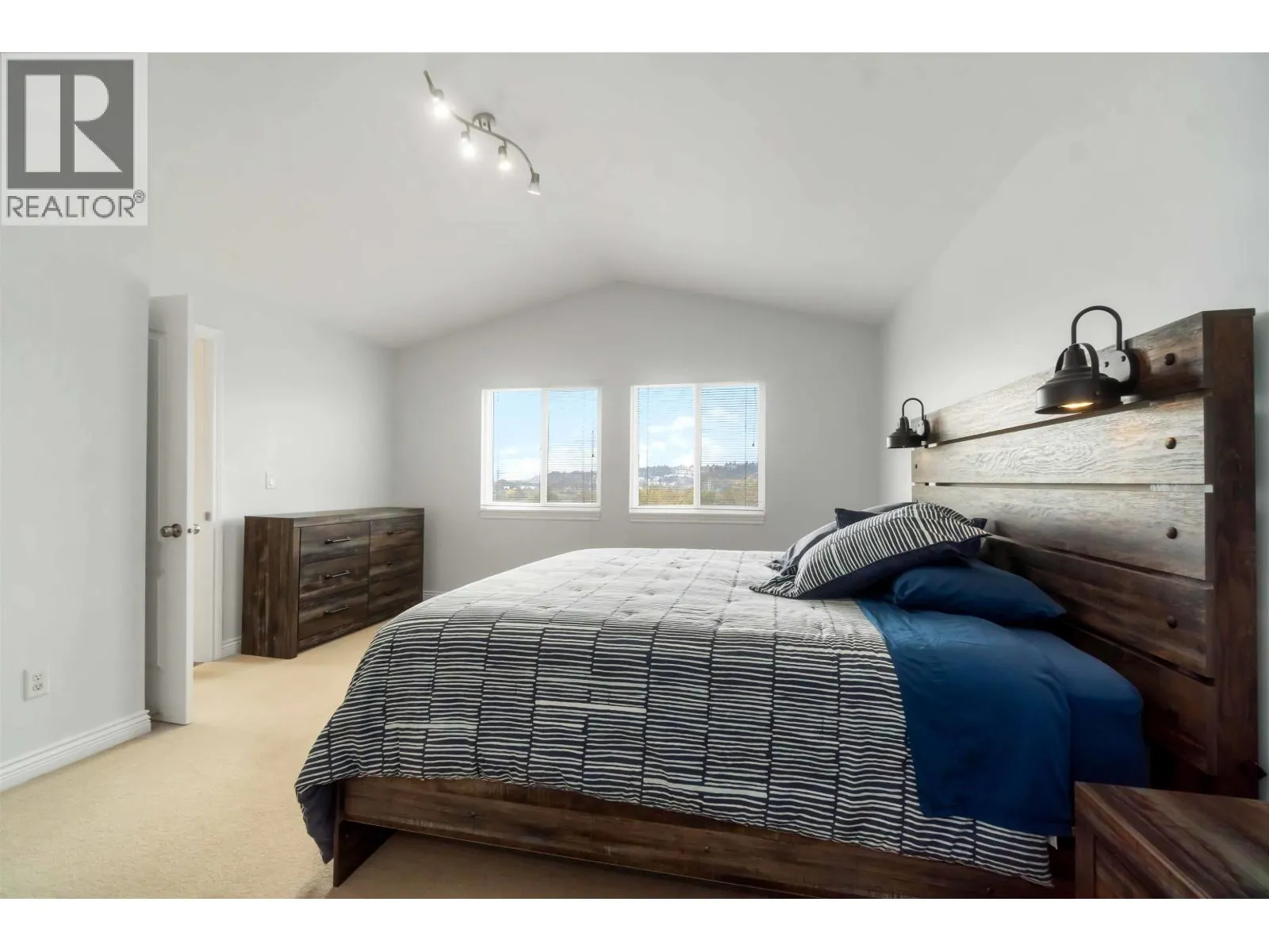 1159 BENNET DRIVE