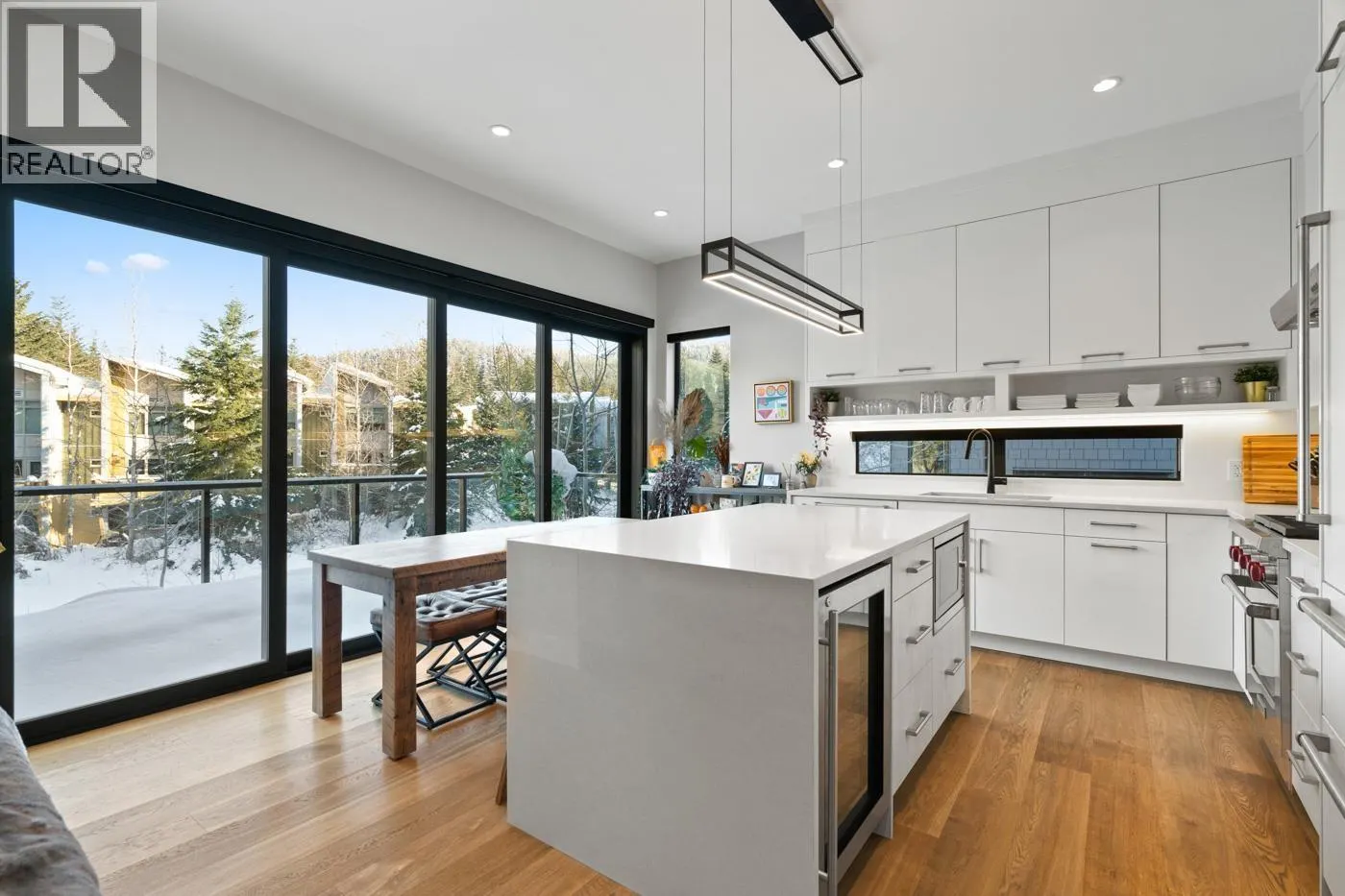 22 1350 CLOUDBURST DRIVE