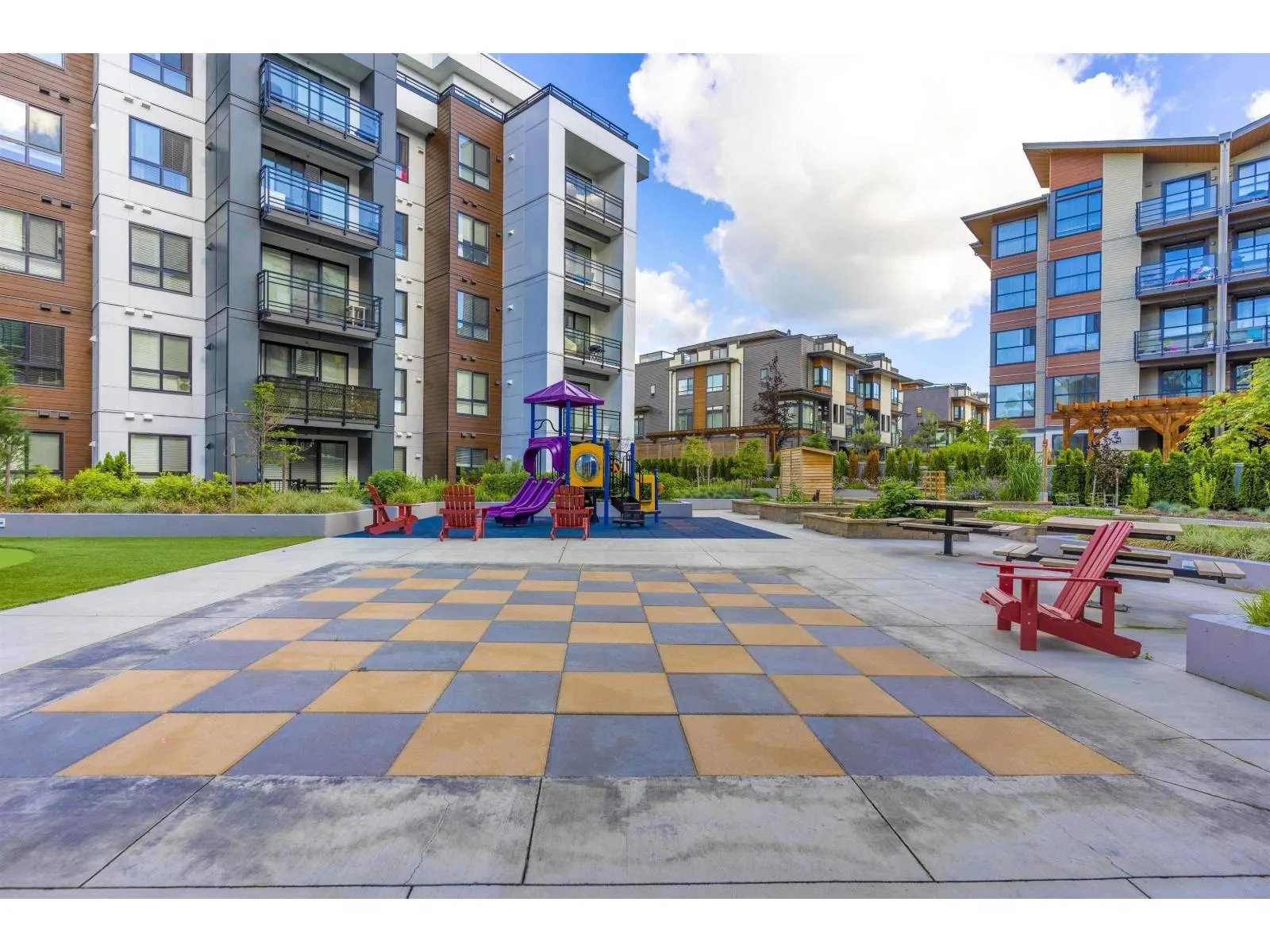 B302 20838 78B AVENUE
