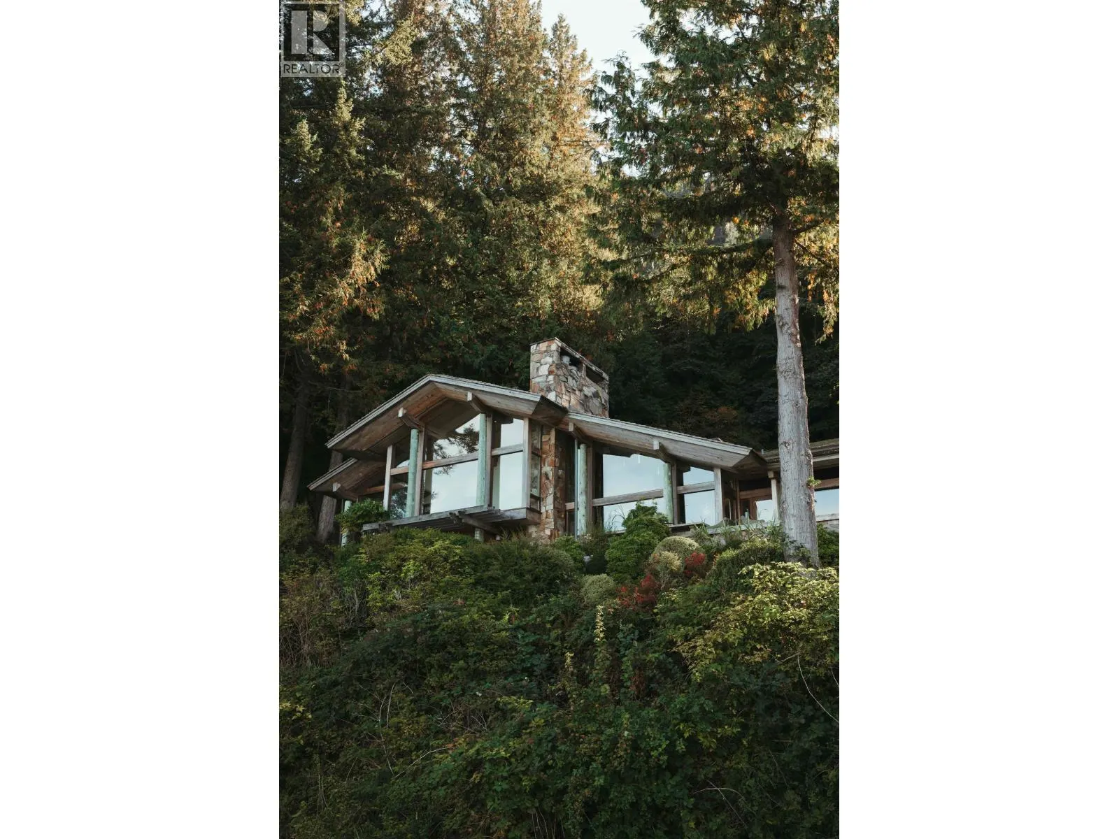 370-374 SMUGGLERS COVE ROAD