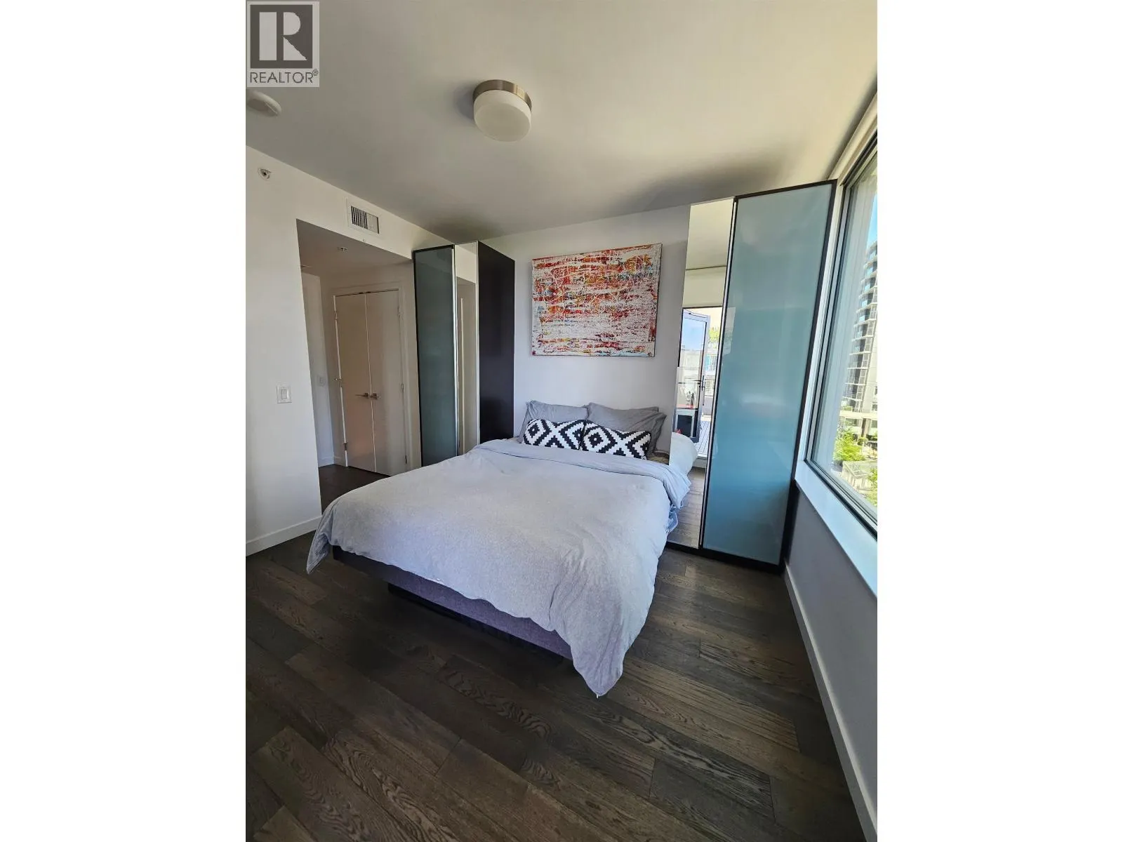 1688 PULLMAN PORTER STREET