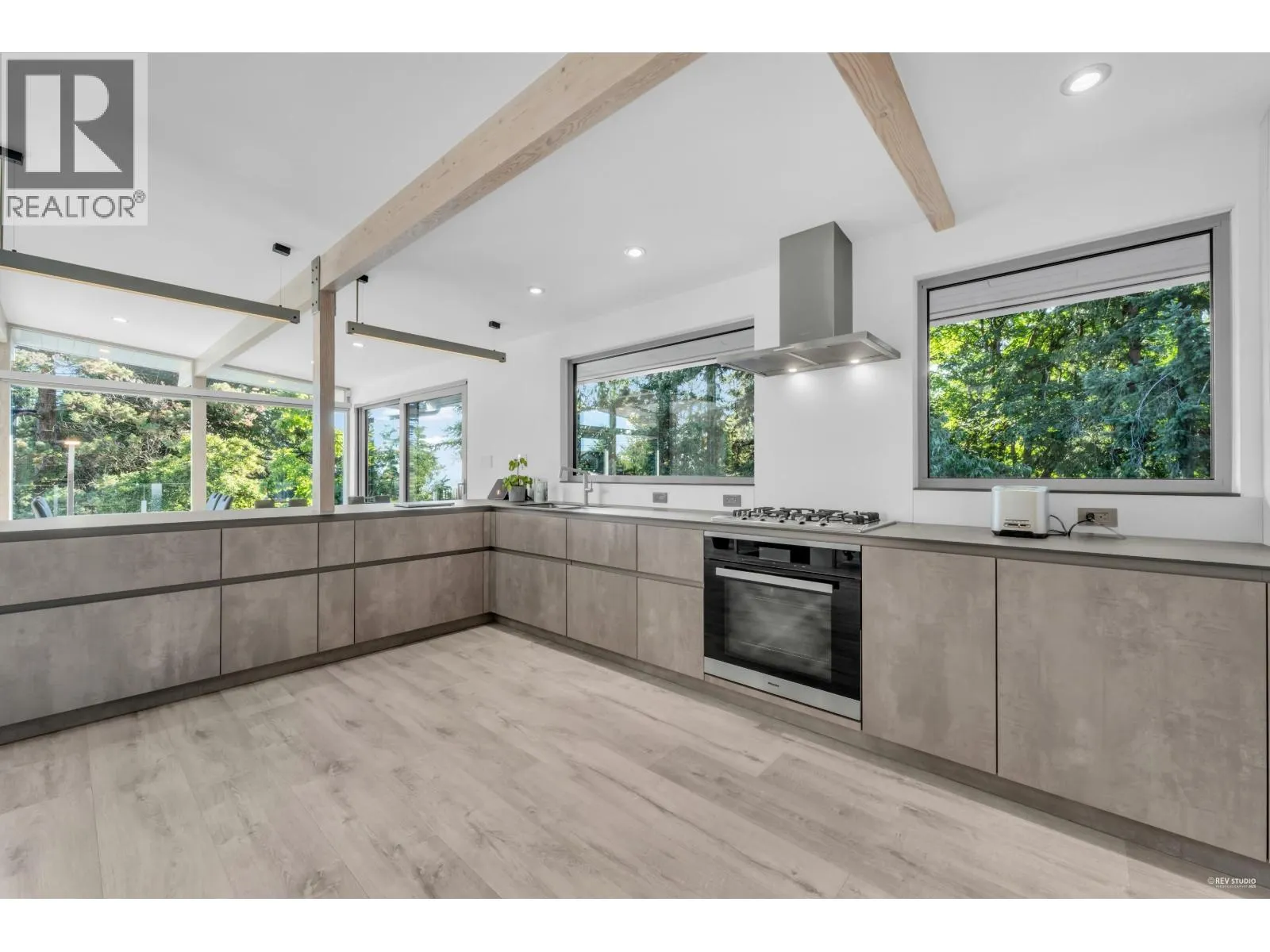 4138 BURKEHILL ROAD
