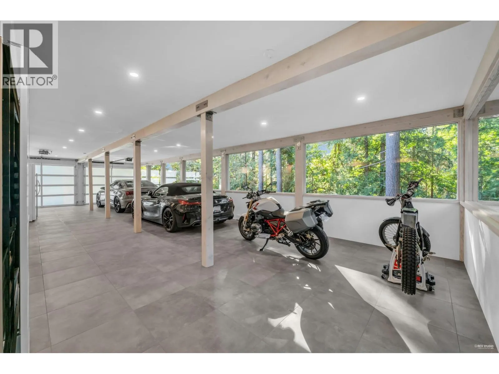 4138 BURKEHILL ROAD