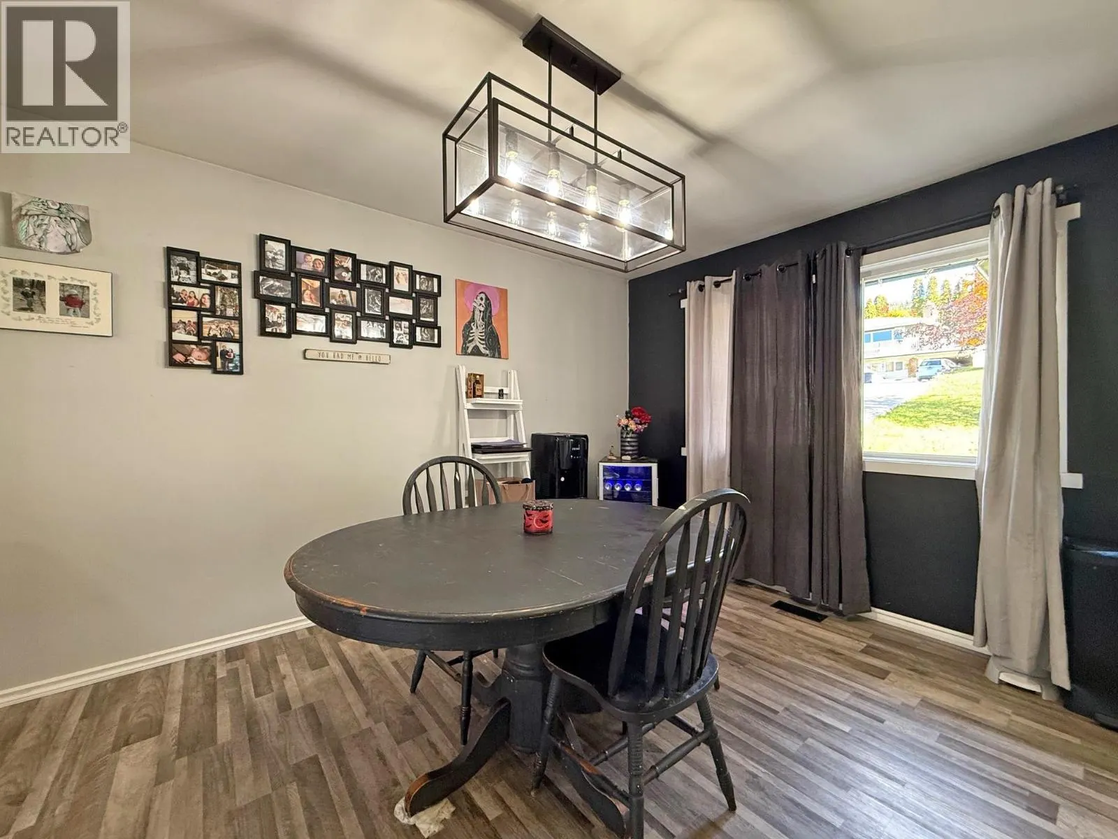 335 CLEARVIEW CRESCENT