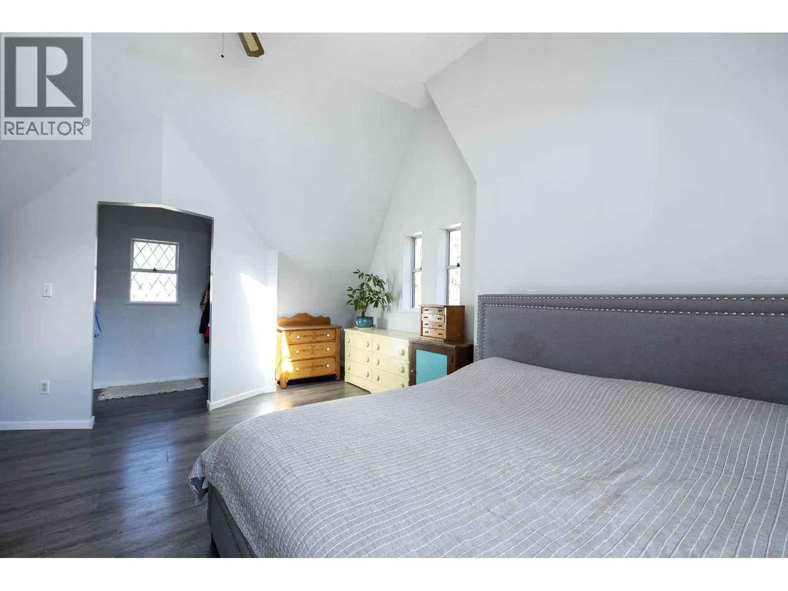 6563 ANCHOR PLACE