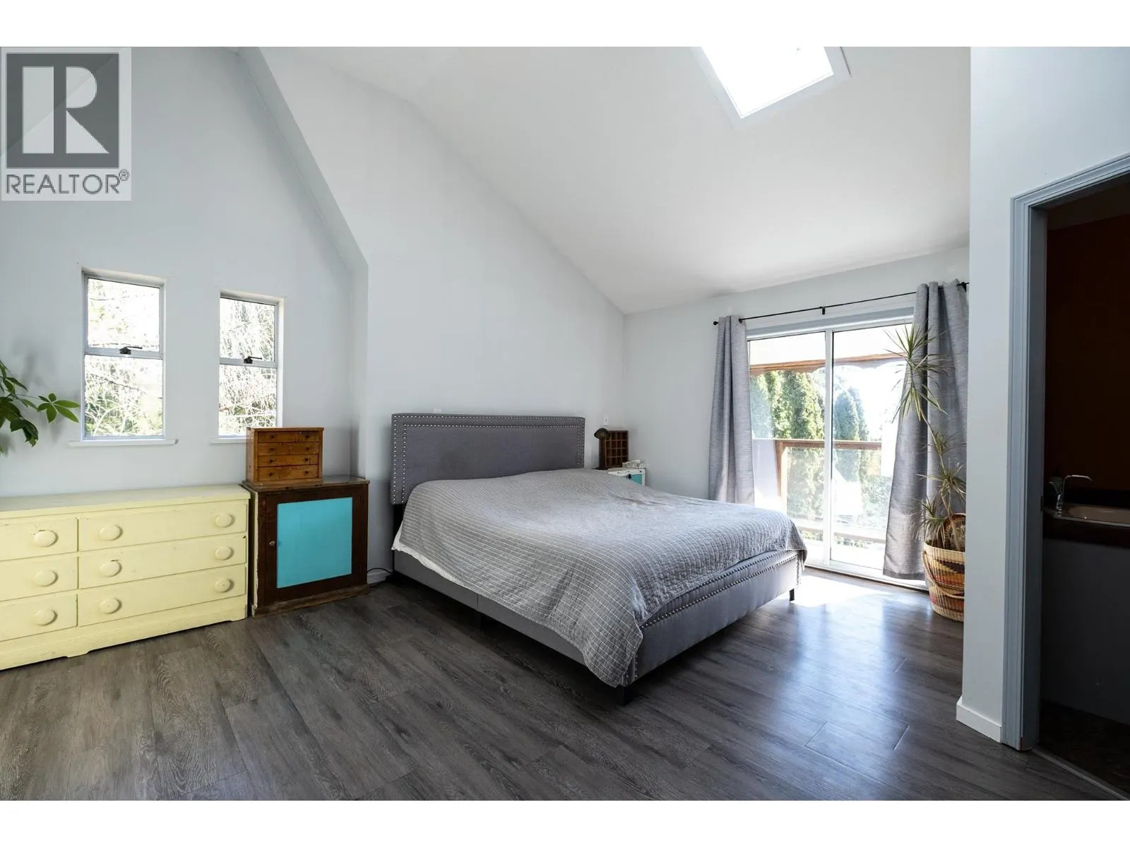 6563 ANCHOR PLACE