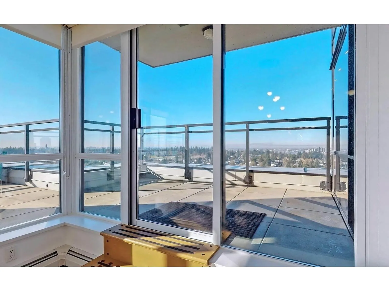 2104 10777 UNIVERSITY DRIVE