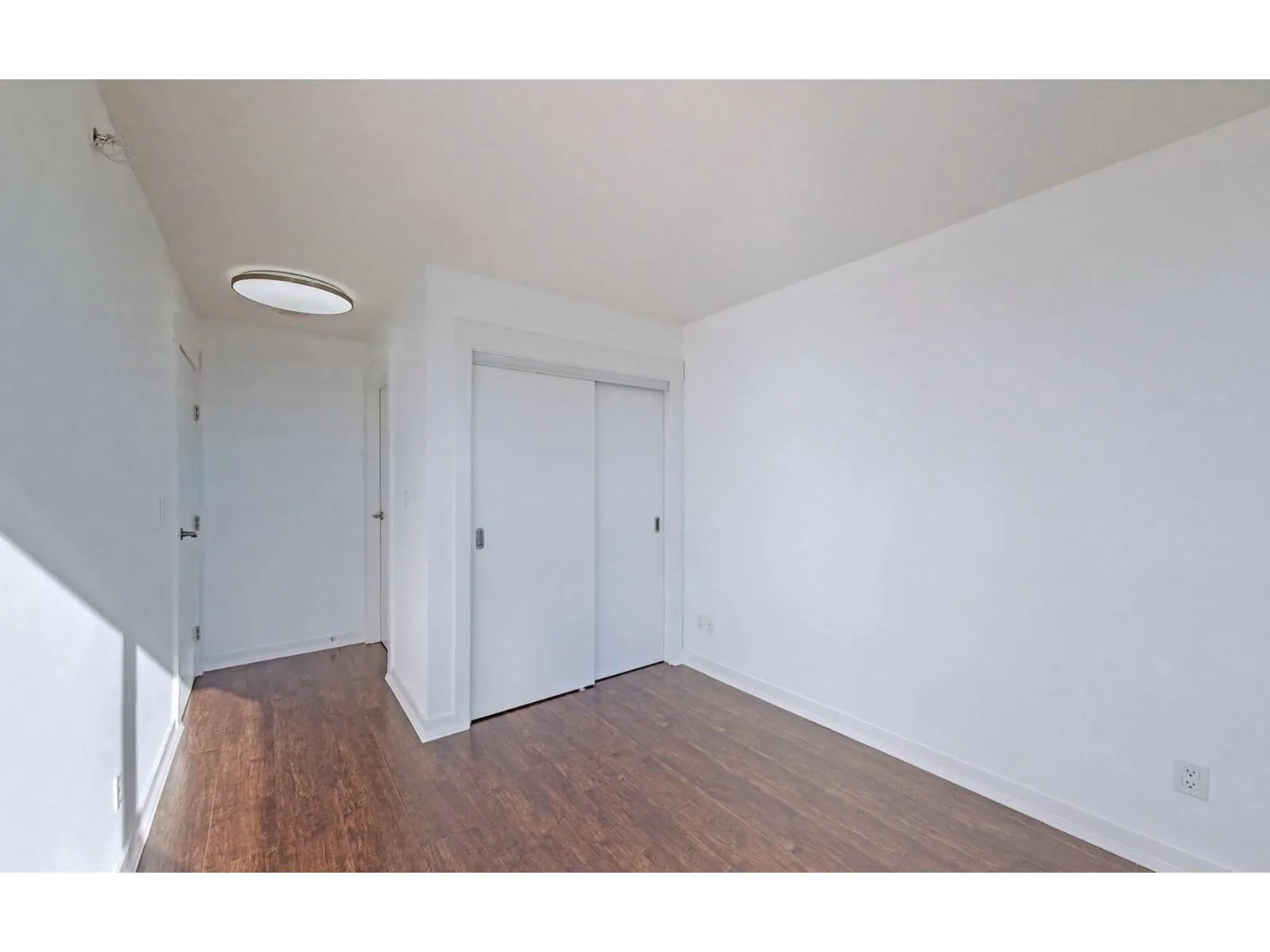 2104 10777 UNIVERSITY DRIVE