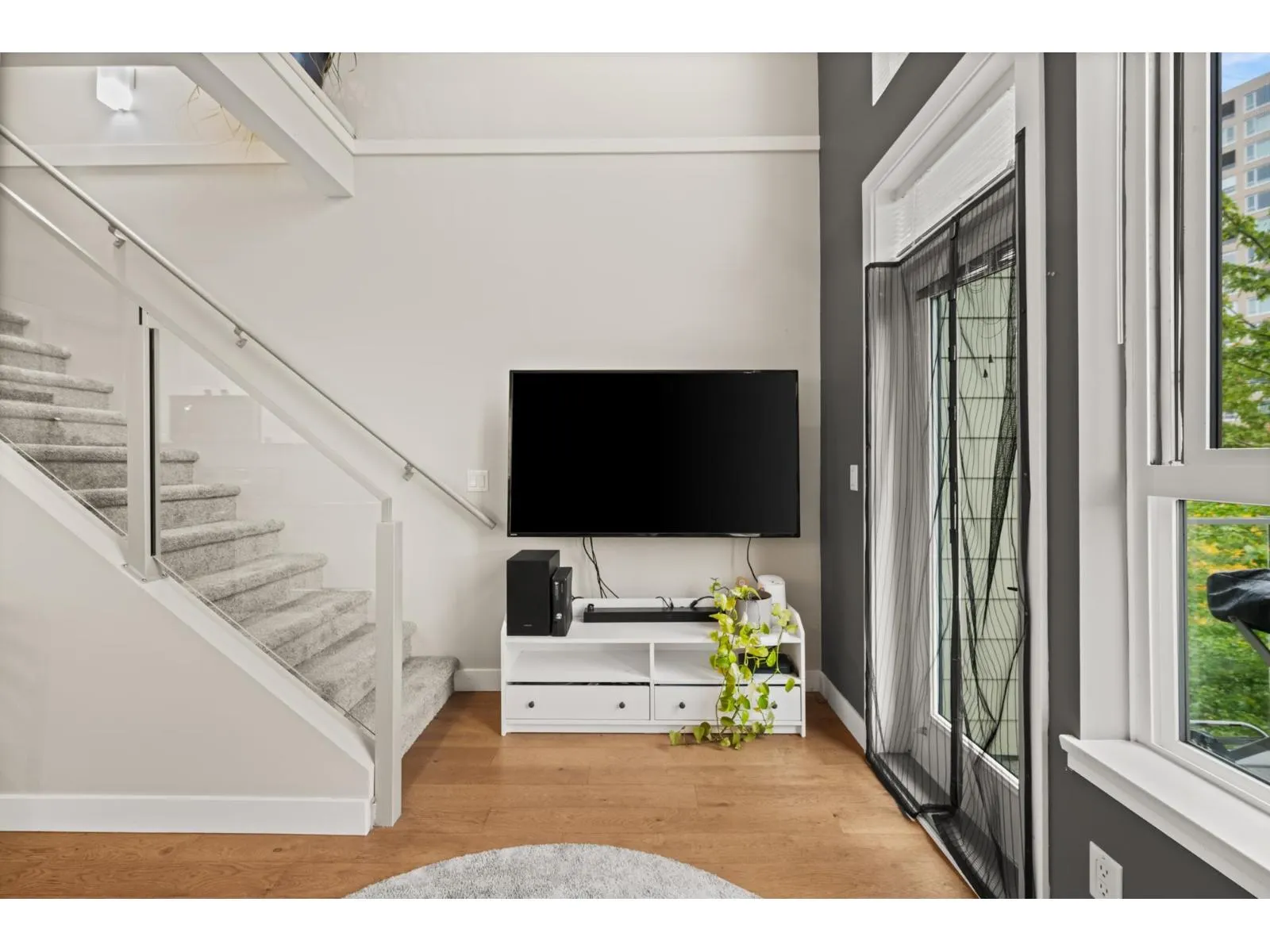 311 3080 GLADWIN ROAD