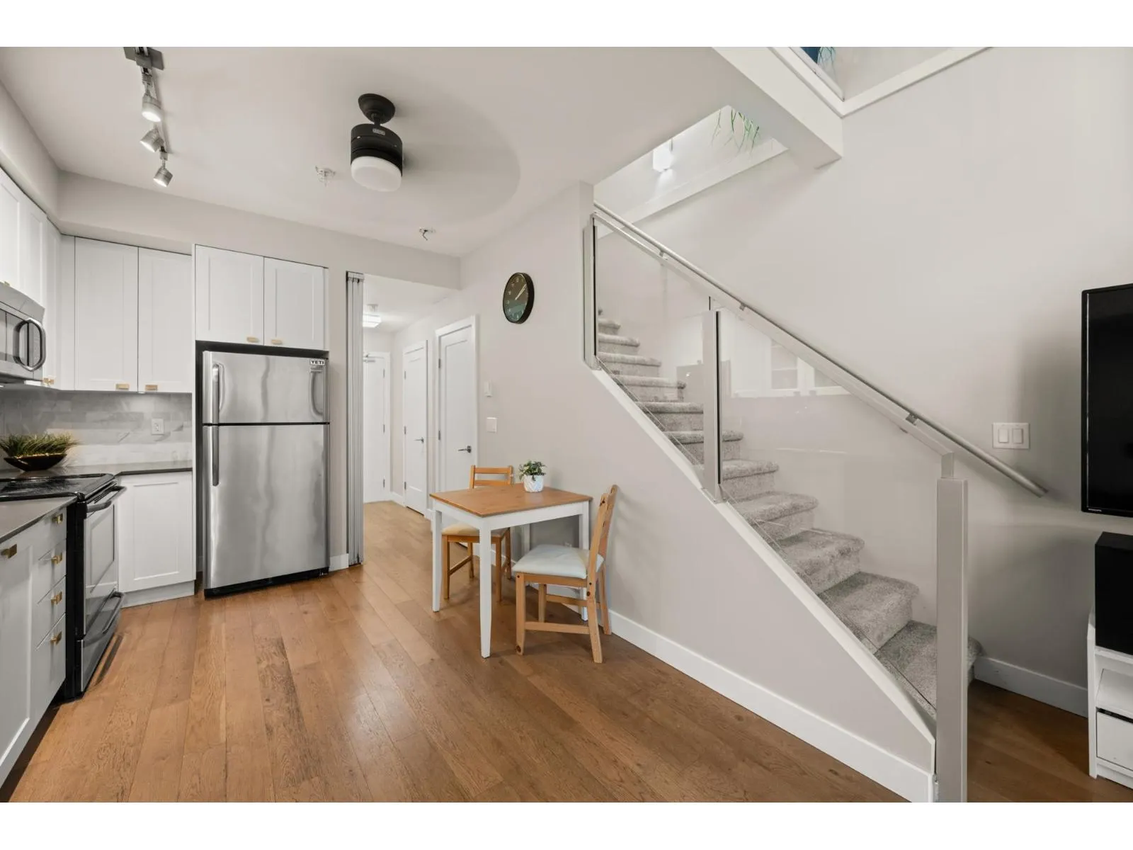 311 3080 GLADWIN ROAD