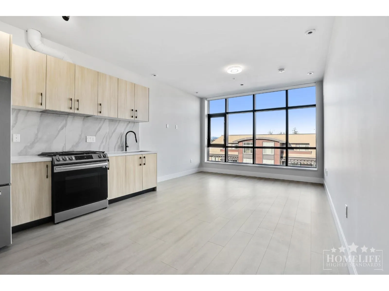 213 14858 60 AVENUE