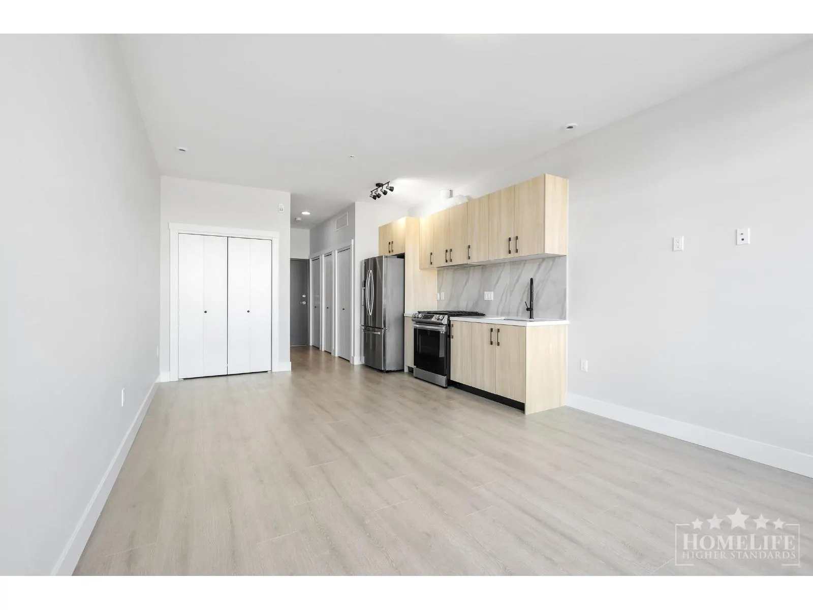 213 14858 60 AVENUE