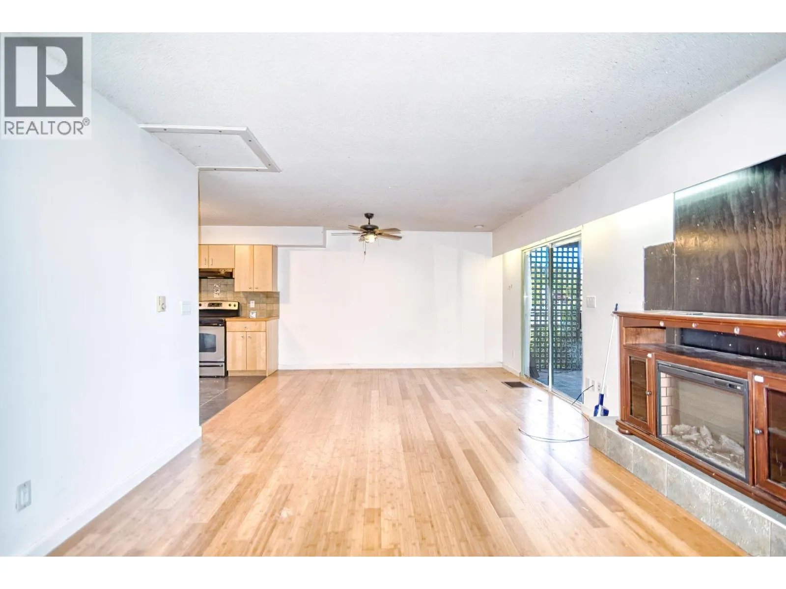 6533 MEIER ROAD