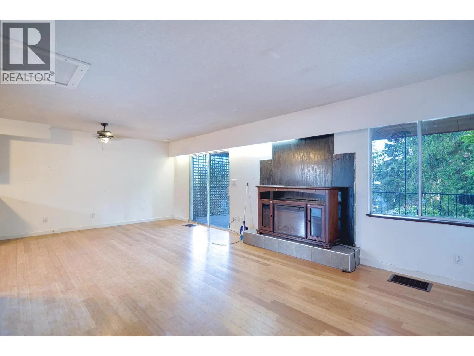 6533 MEIER ROAD