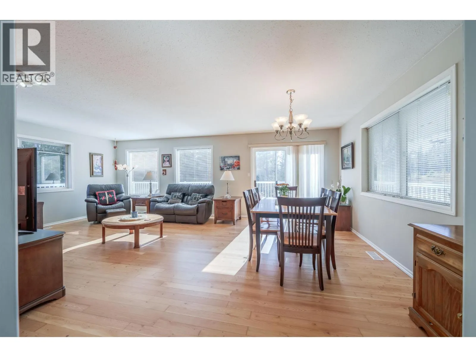 5565 BIRCHWOOD ROAD