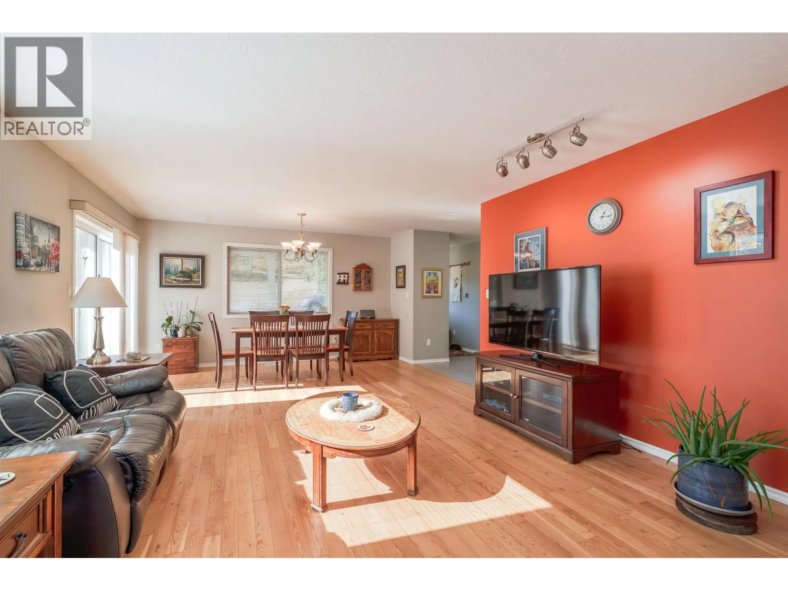 5565 BIRCHWOOD ROAD